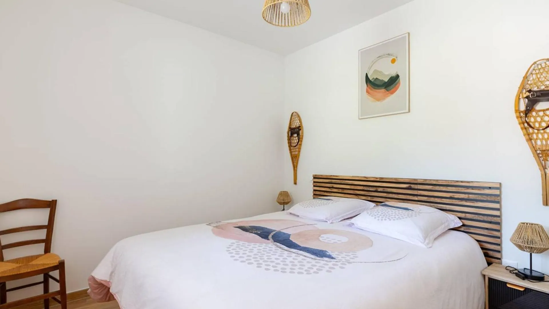 Appartement 5 Personnes Avec Wifi, Parking, Proche Du Lac A Genos - Fr-1-695-78 Apartment
