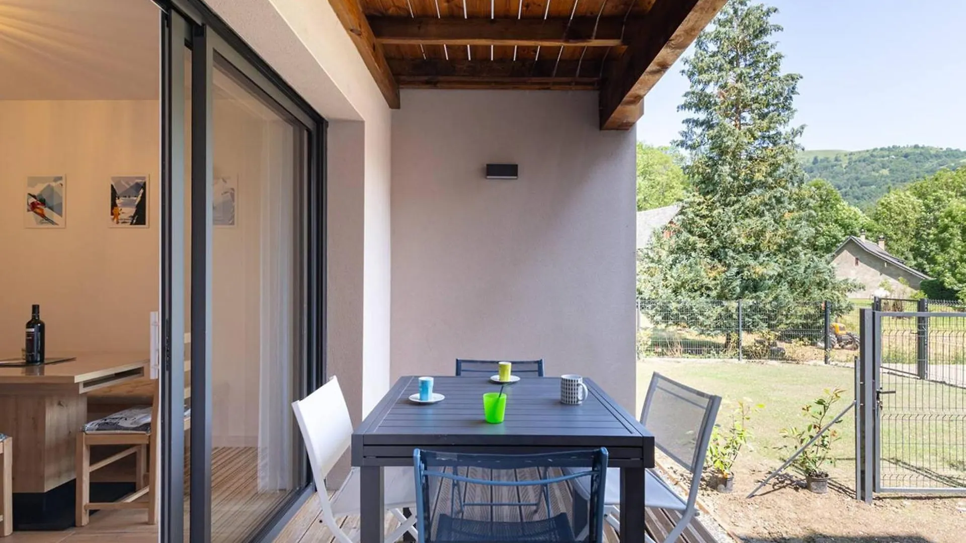 Apartment Appartement 5 Personnes Avec Wifi, Parking, Proche Du Lac A Genos - Fr-1-695-78